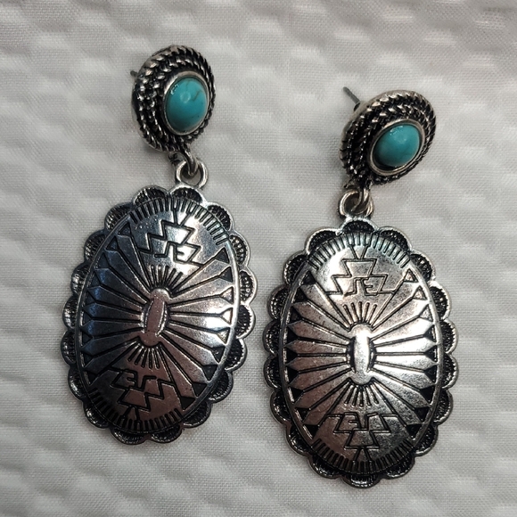 Blue and Silver Elegant Earrings - Picture 1 of 5
